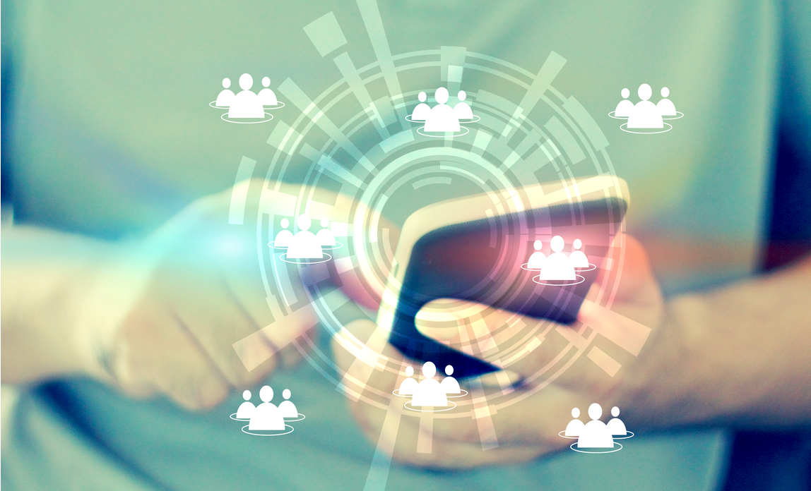 Shopping trends and behaviors for marketers - Think with Google How Street Markets Create Viral Accessories Trends